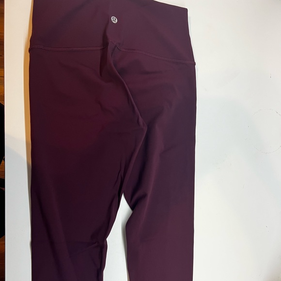 Lululemon crop leggings - Picture 3 of 4